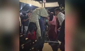 নরসিংদীতে ট্রেনের ধাক্কায় মা-ছেলের মৃত্যু, যে দৃশ্য কাঁদাল সবাইকে