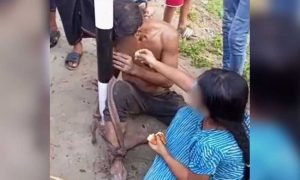 চুরির অভিযোগে বাবাকে খুঁটিতে বাঁধা, চা-রুটি খাওয়ানো তুবার পড়াশোনার দায়িত্ব নিল প্রশাসন