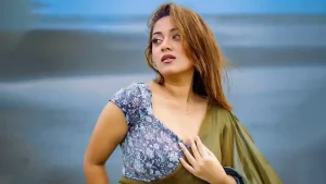 দীঘির নতুন সিনেমা কবে, ‘বিদায়’ নিয়ে কাটছে অপেক্ষা
